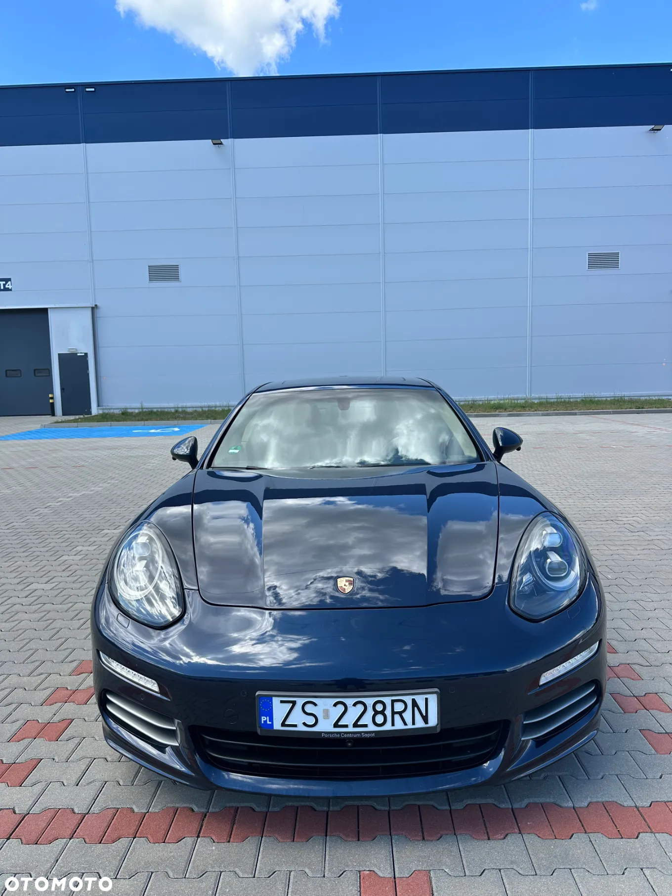 Porsche Panamera Standard - 2