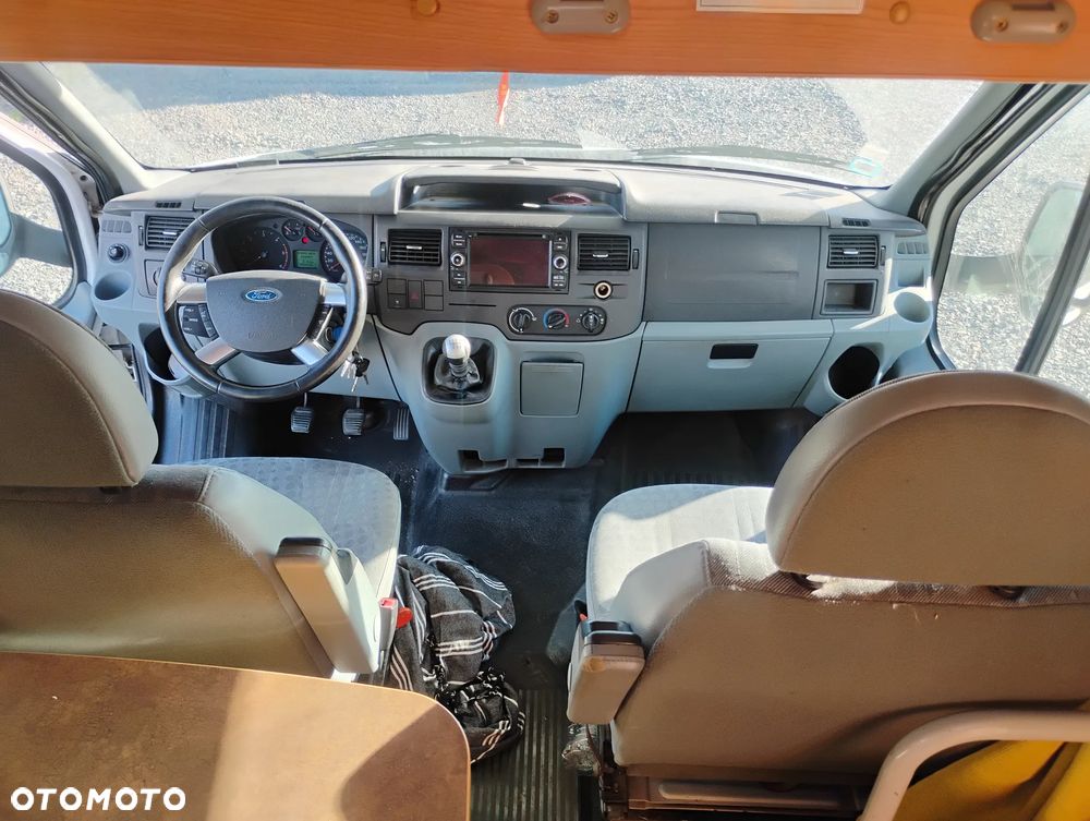 Ford Transit - 18