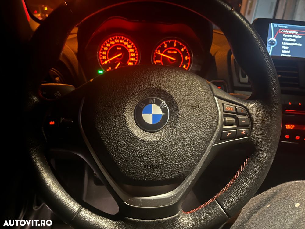 BMW Seria 1 118d Sport Line - 12