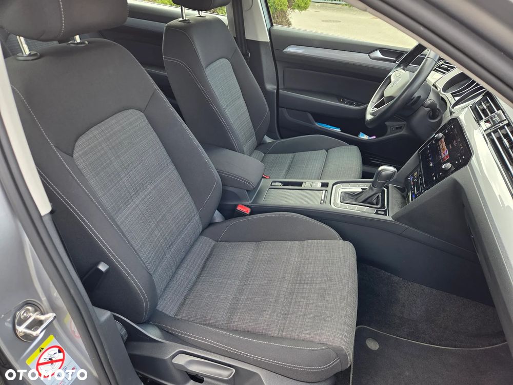 Volkswagen Passat 2.0 TDI SCR DSG Business - 10