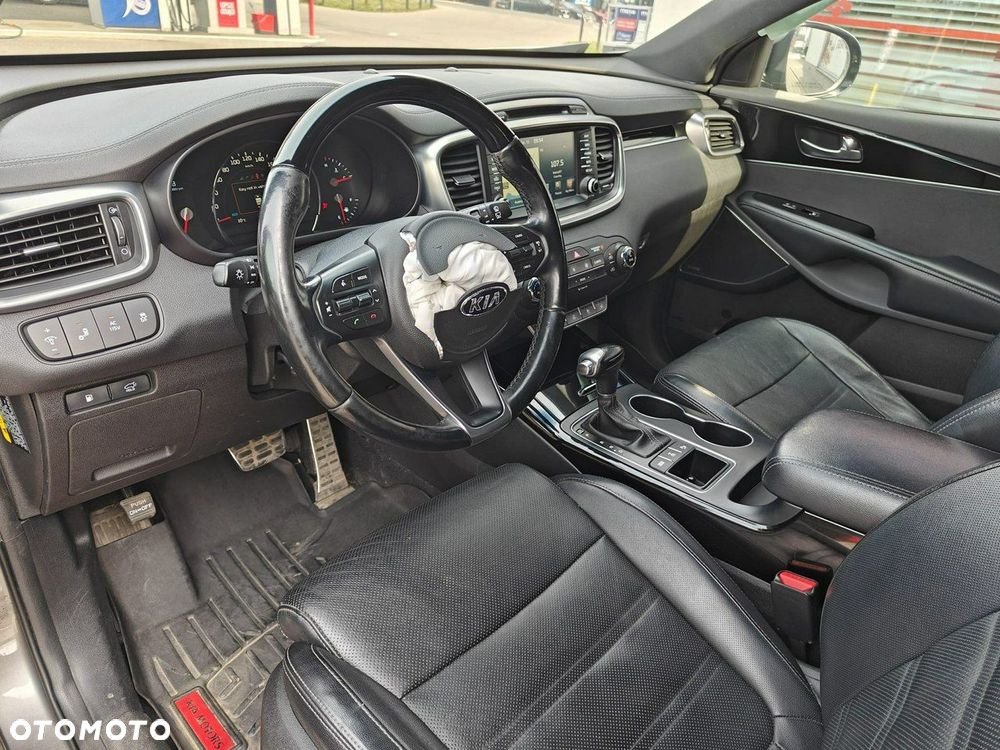 Kia Sorento - 11