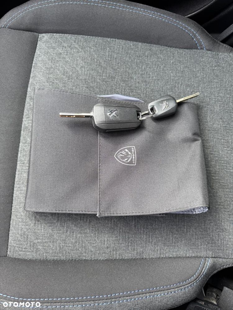 Peugeot Rifter PureTech 130 L2 EAT8 GT - 26