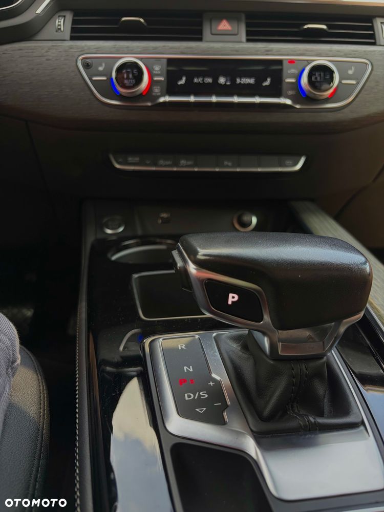 Audi A4 Limousine - 14