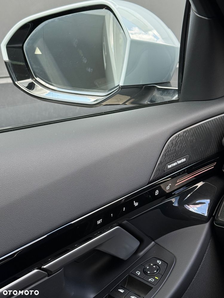 BMW Seria 5 520d xDrive mHEV M Sport - 36