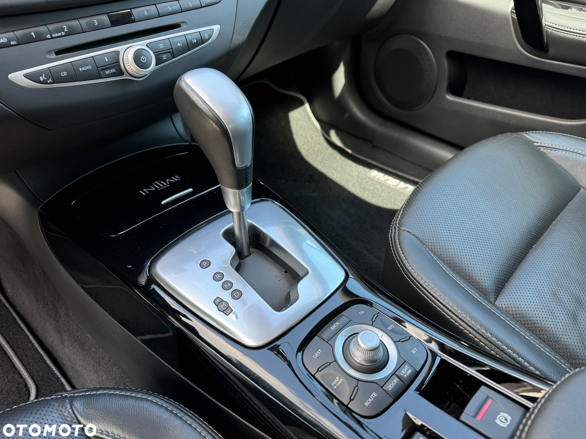 Renault Laguna 2.0 dCi Initiale - 10