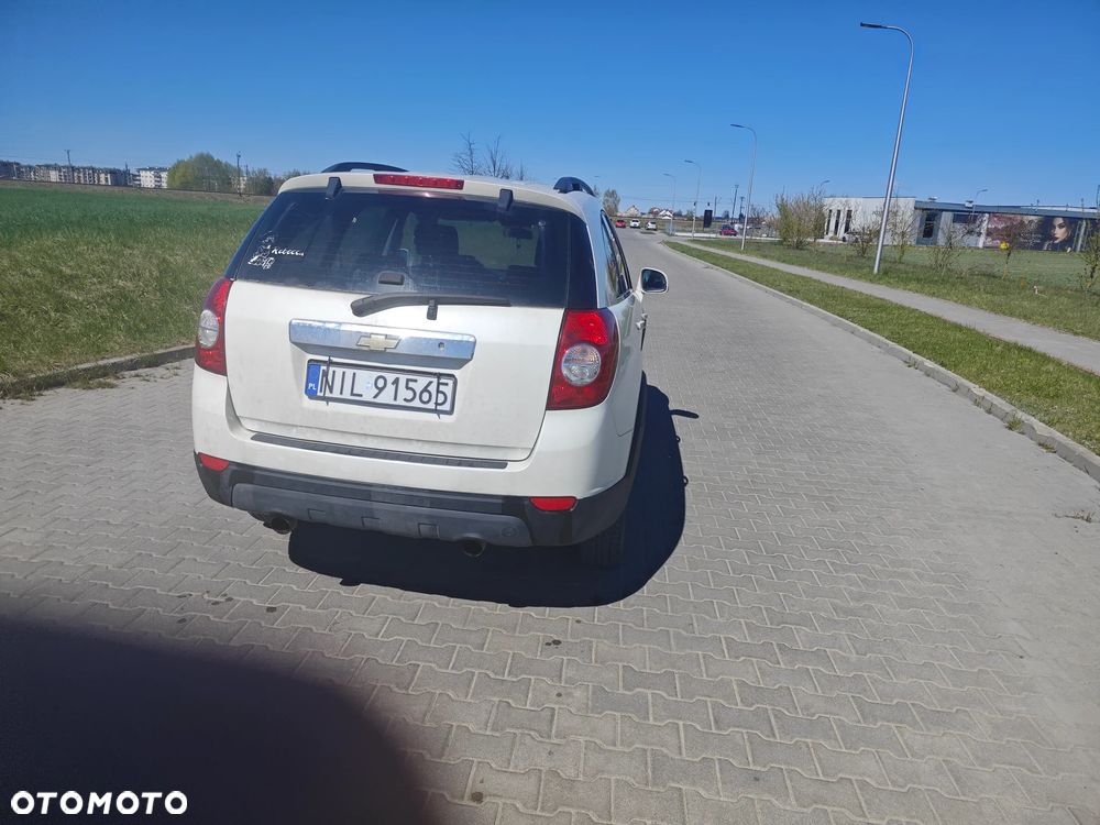 Chevrolet Captiva 2.0 d LS - 8
