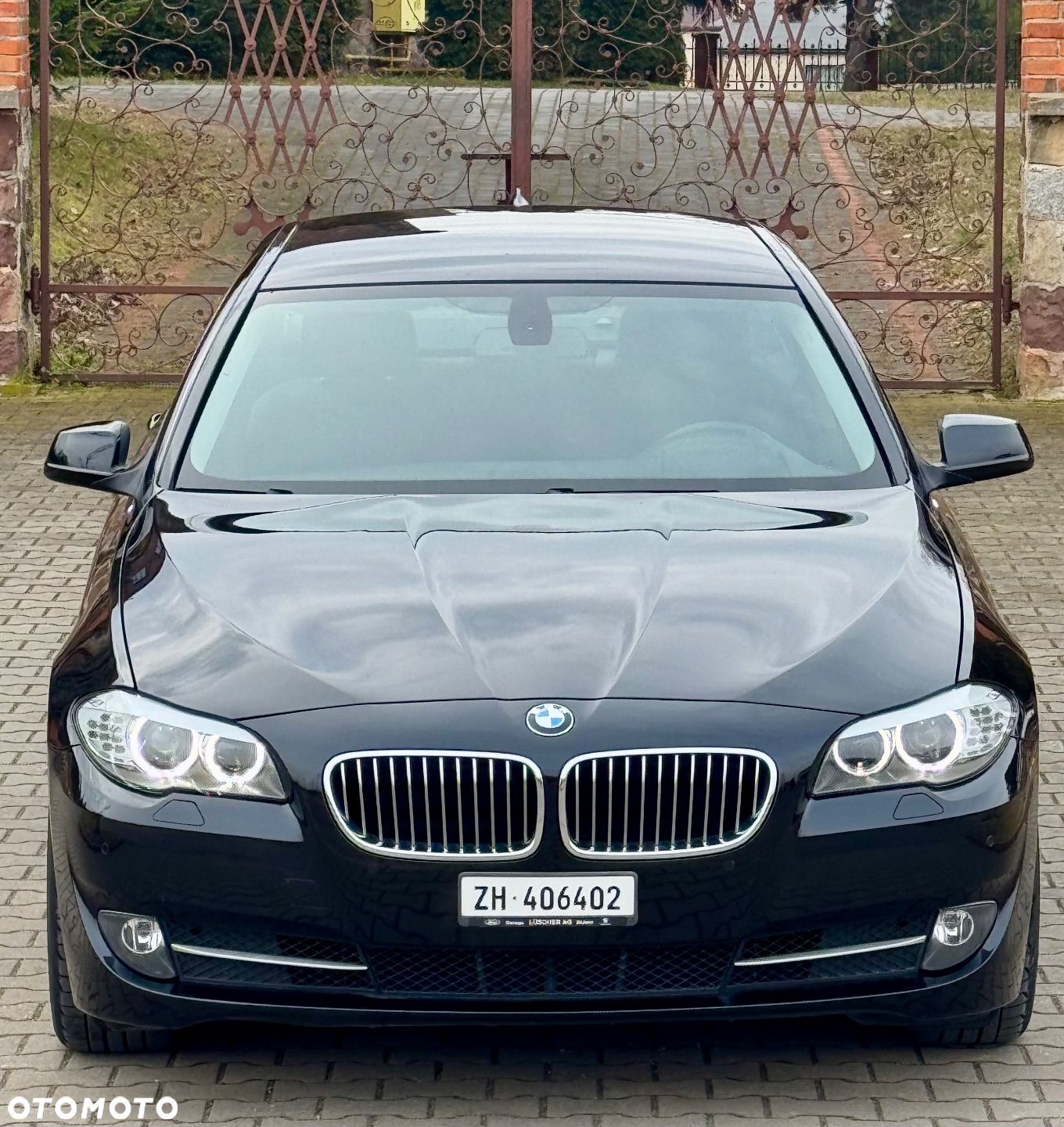 BMW Seria 5 523i - 5