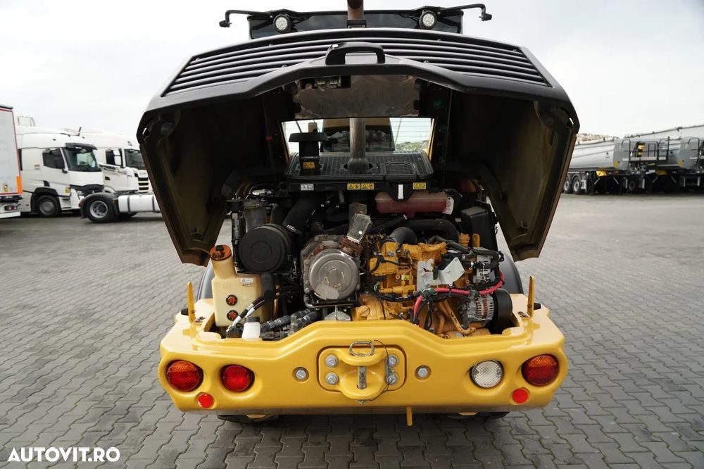 Cat 906M / ÎNCĂRCĂTOR PE ROȚI / 2019 / CUPĂ CU FALCI / - 25