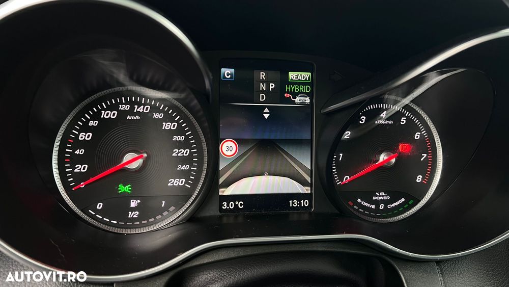 Mercedes-Benz GLC - 11