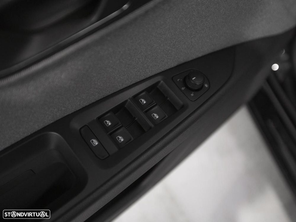 SEAT Leon ST 1.6 TDI Style S/S - 29