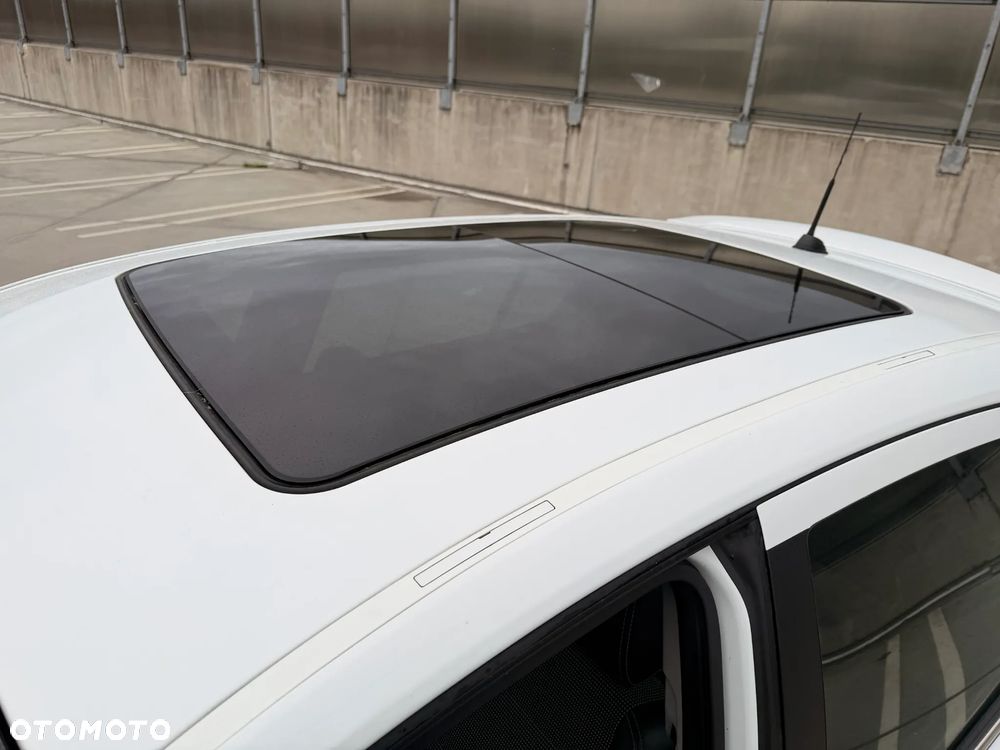 Opel Astra 1.6 Turbo White Edition - 20
