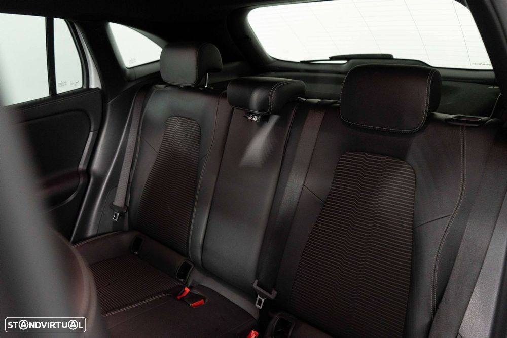 Mercedes-Benz GLA 250 e Progressive - 11