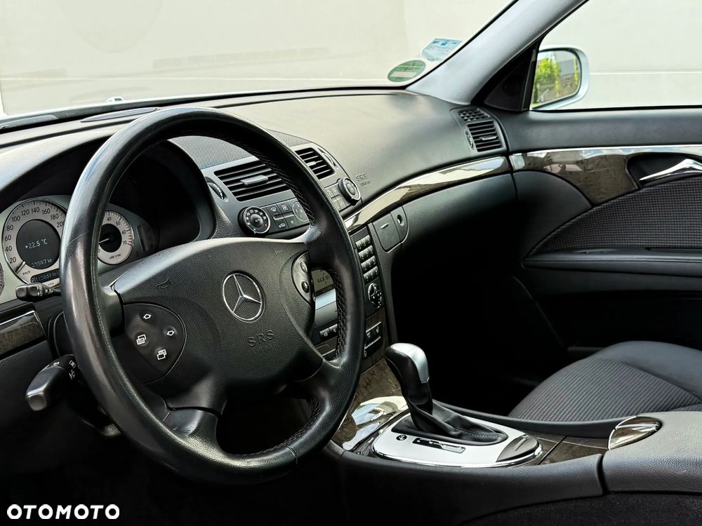 Mercedes-Benz Klasa E - 25