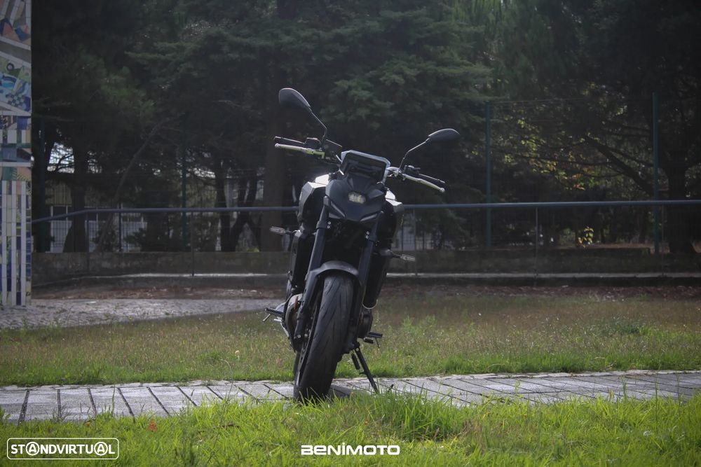 Yamaha MT-07 - 2