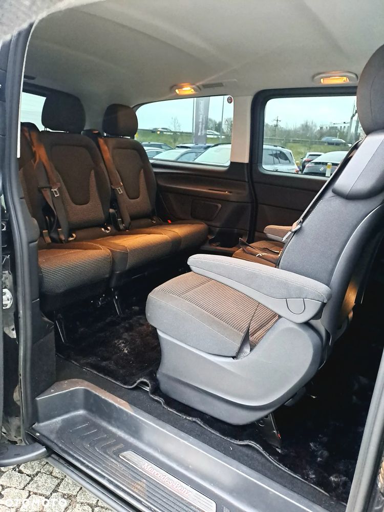Mercedes-Benz Klasa V 220 d Avantgarde 9G-Tronic (d³ugi) - 28