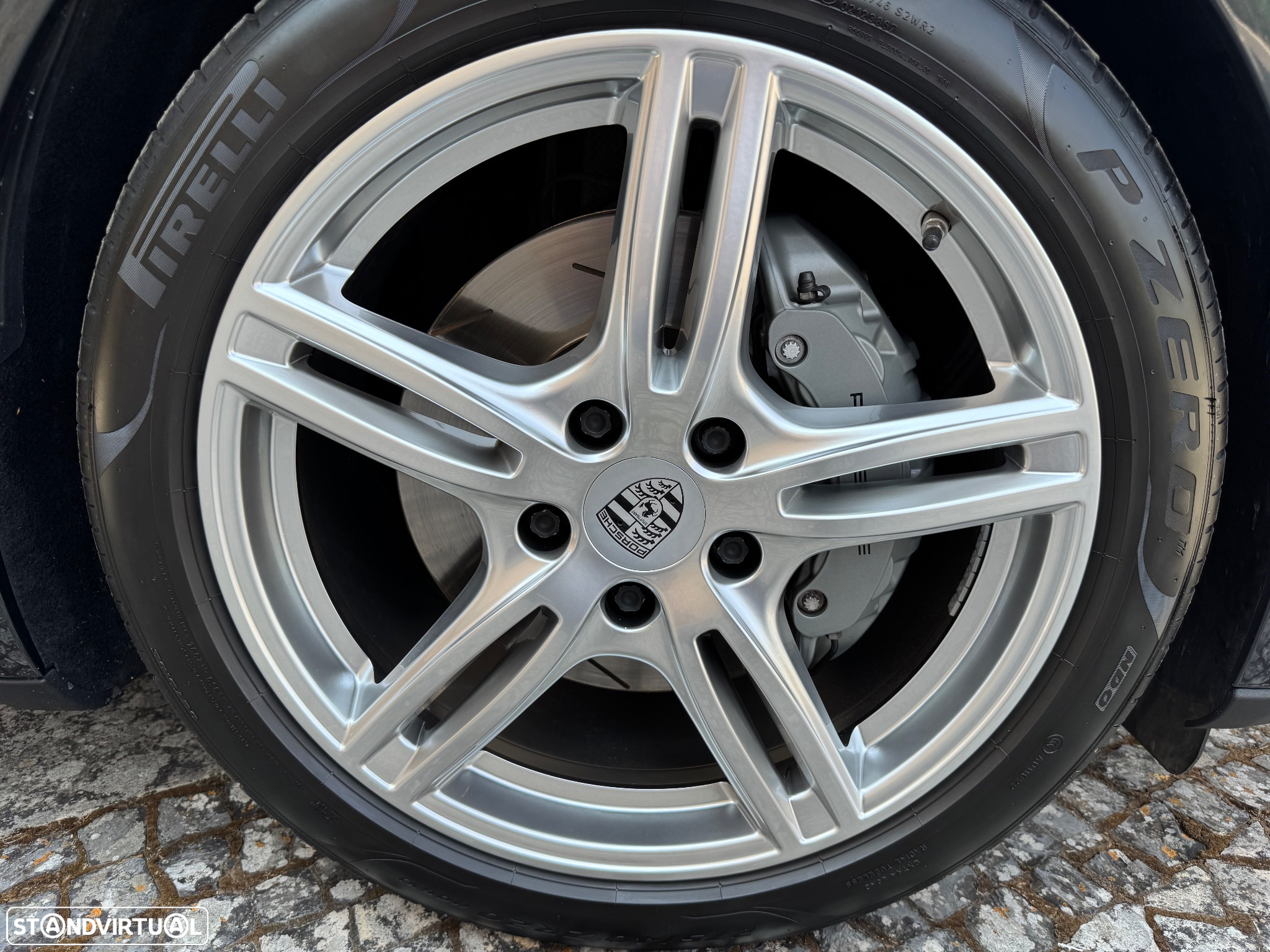 Porsche Panamera 4 S - 9