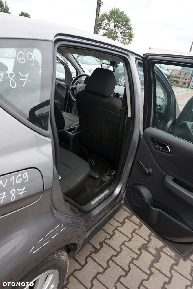 MERCEDES A-KLASA W169 LIFT 5D HB 2011 787 2.0 CDI OM640940 109KM 711640 SREBRNY na części - 17