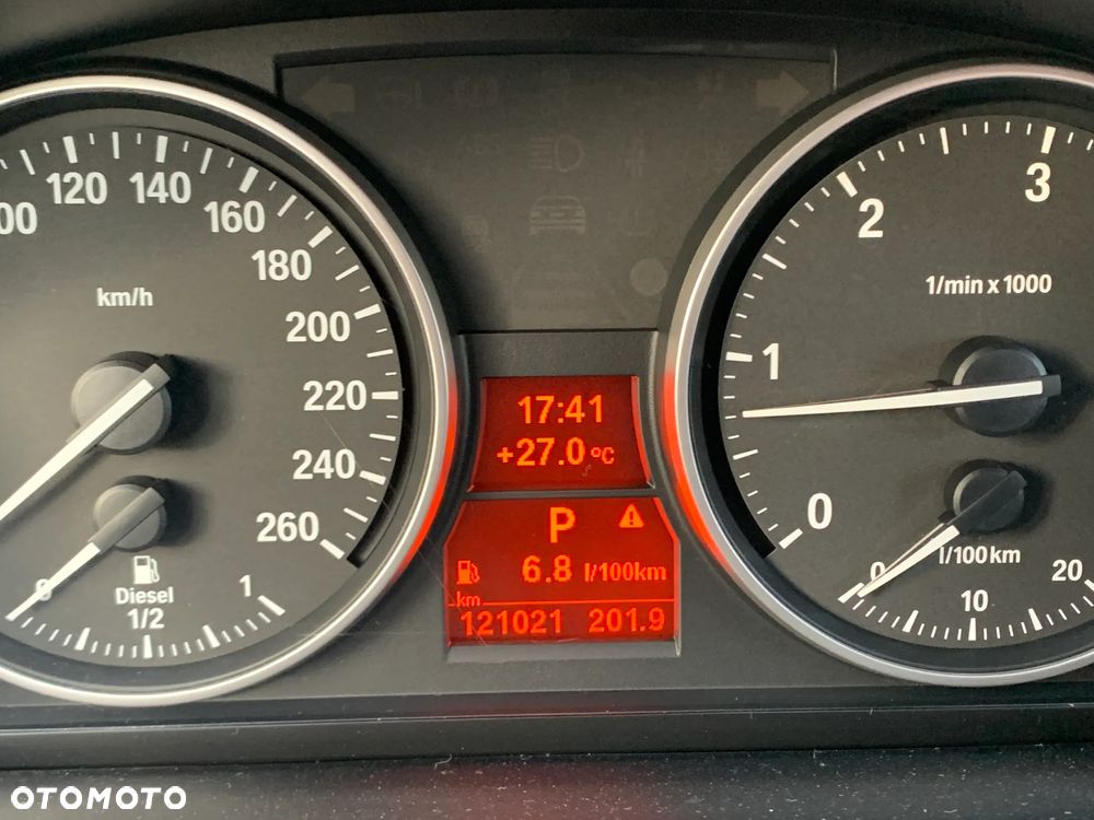 BMW X1 sDrive16d Sport Line - 17
