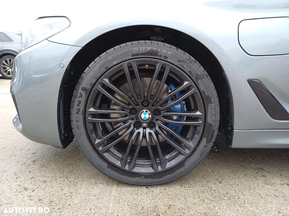 BMW Seria 5 530e AT PHEV - 28