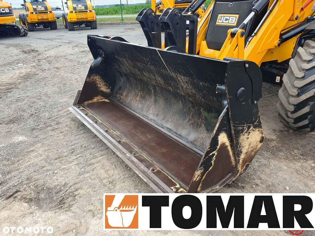 JCB 3CX - 17