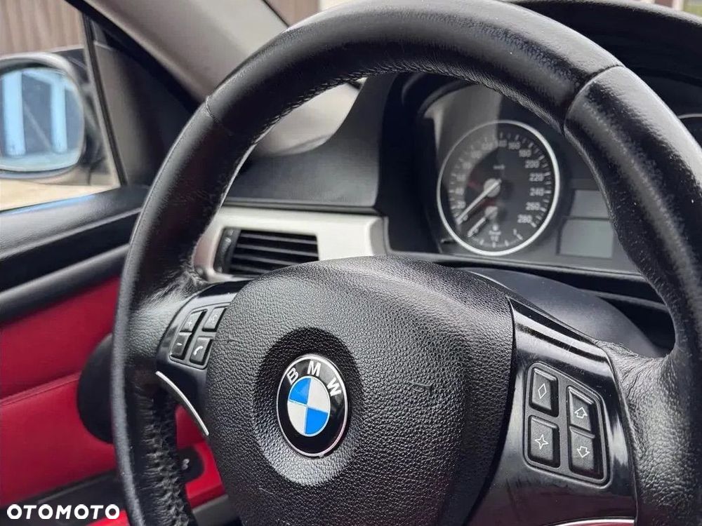 BMW Seria 3 - 22