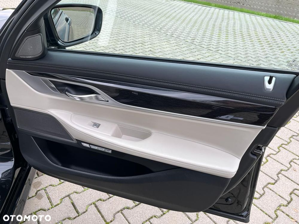 BMW Seria 7 750Ld xDrive - 18