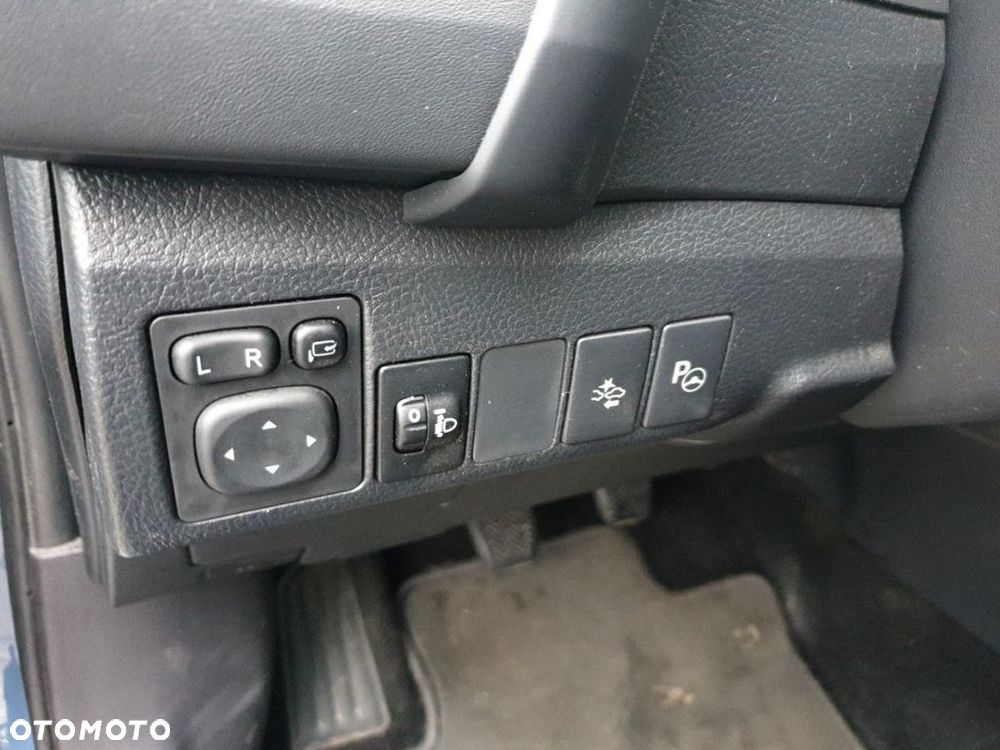 Toyota Auris 1.6 Premium - 14