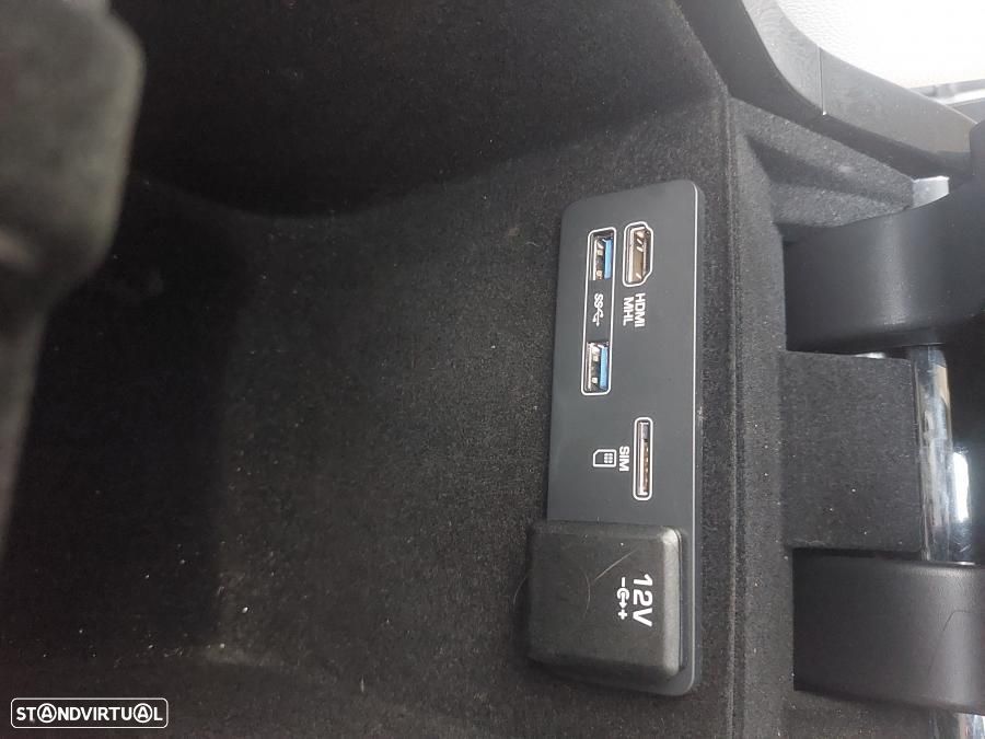 Land Rover Range Rover Velar 2.0 D R-Dynamic S - 42