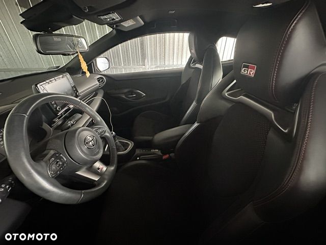 Toyota GR Yaris 1.6 Dynamic - 10