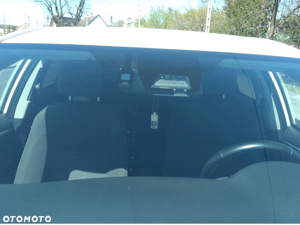 Toyota Corolla 1.6 Comfort - 12