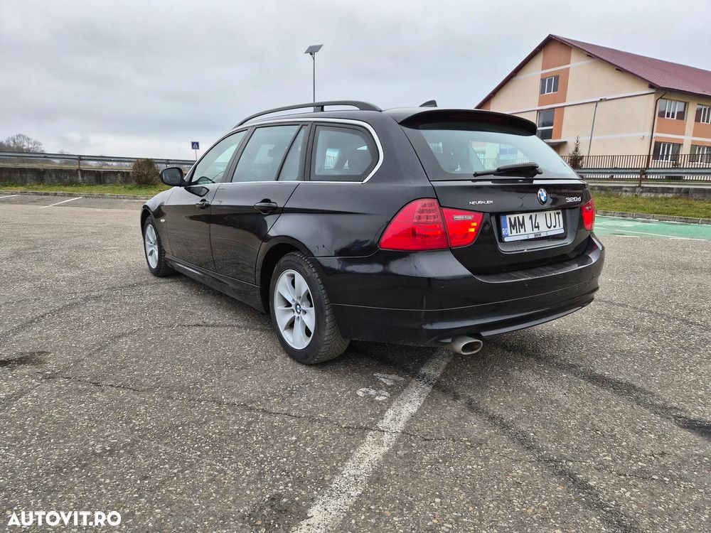 BMW Seria 3 - 30