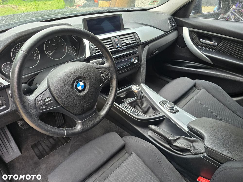 BMW Seria 3 - 14