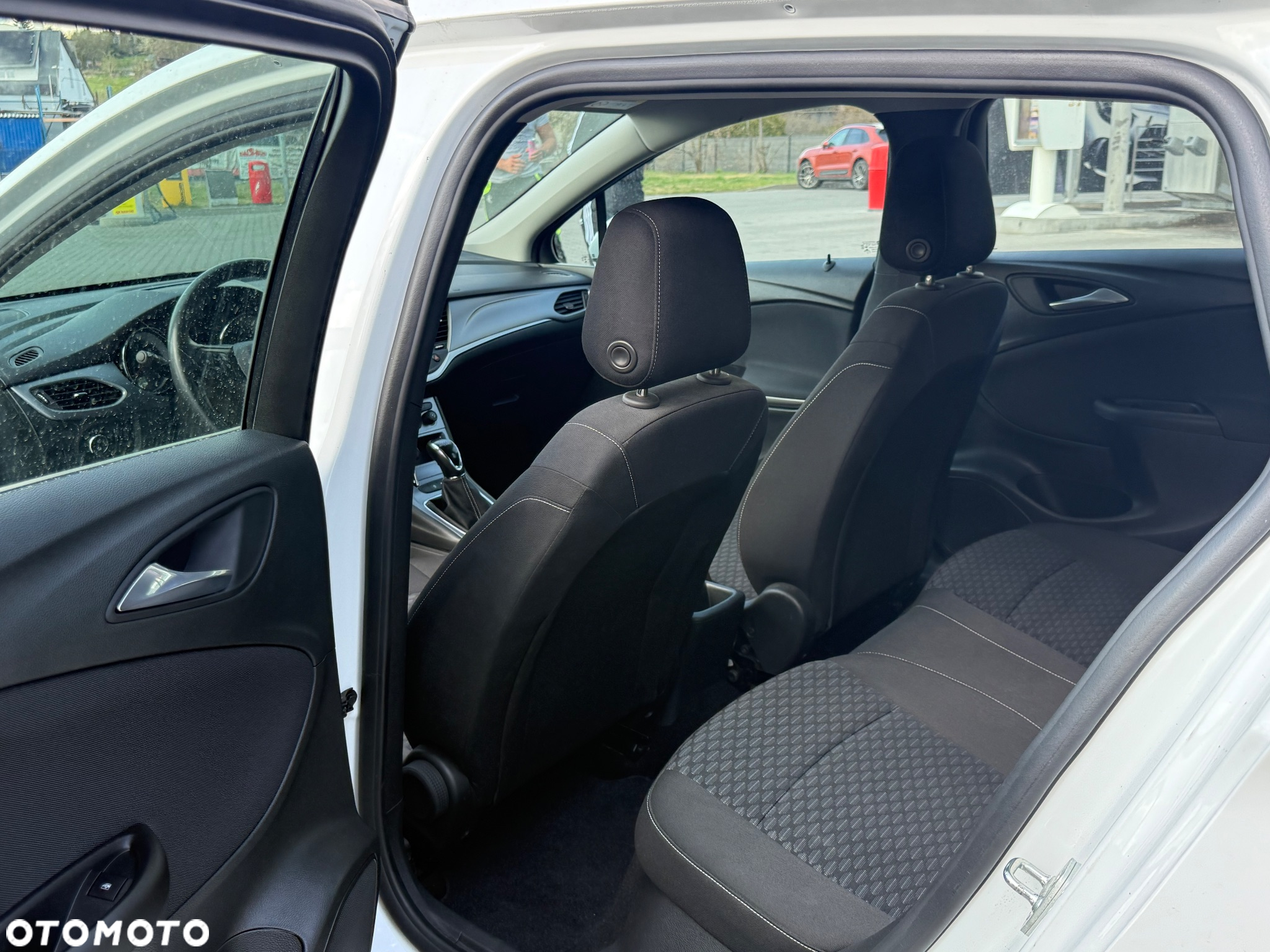 Opel Astra 1.5 D Start/Stop Sports Tourer Edition - 5