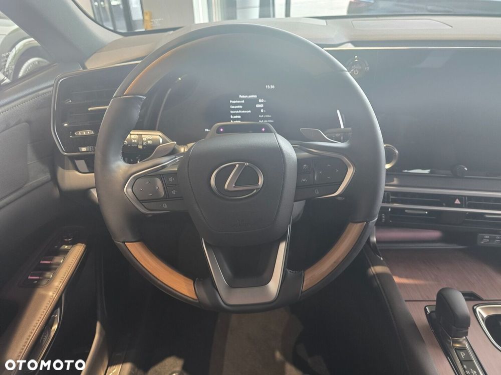 Lexus RX - 15