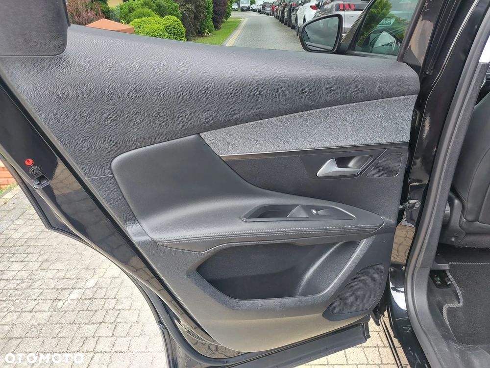 Peugeot 3008 PureTech 180 Stop & Start GPF EAT8 Allure - 16
