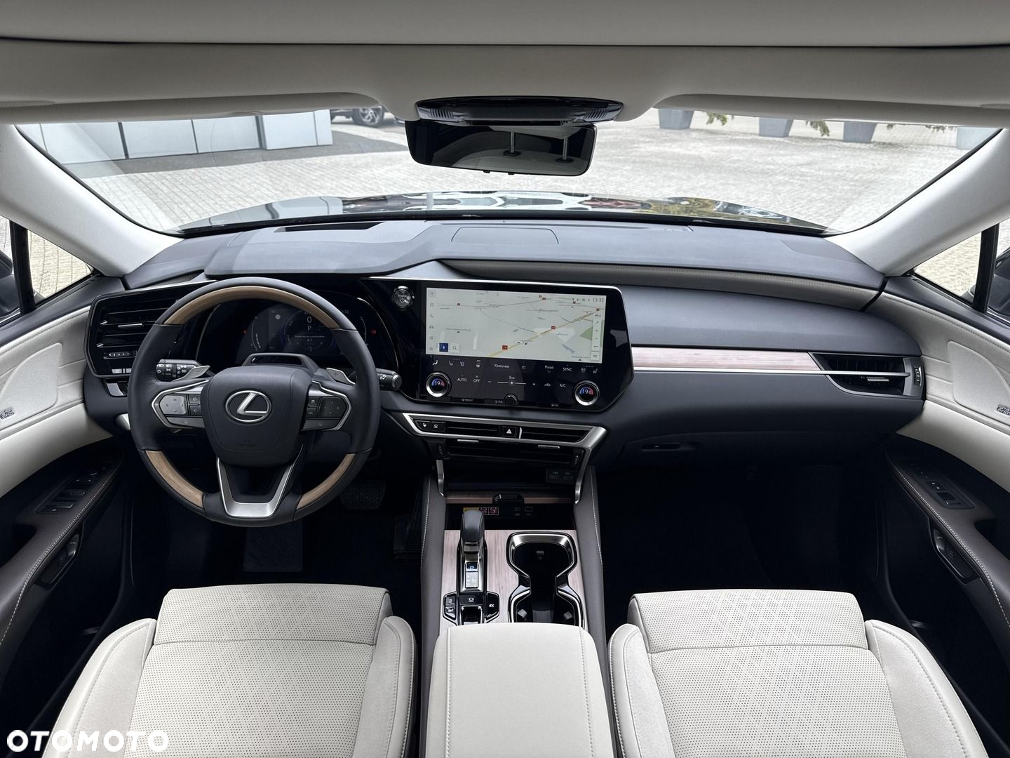 Lexus RX - 22