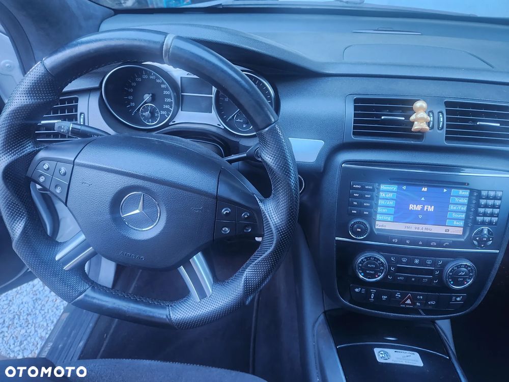 Mercedes-Benz Klasa R 320 CDI 4Matic 7G-TRONIC - 26