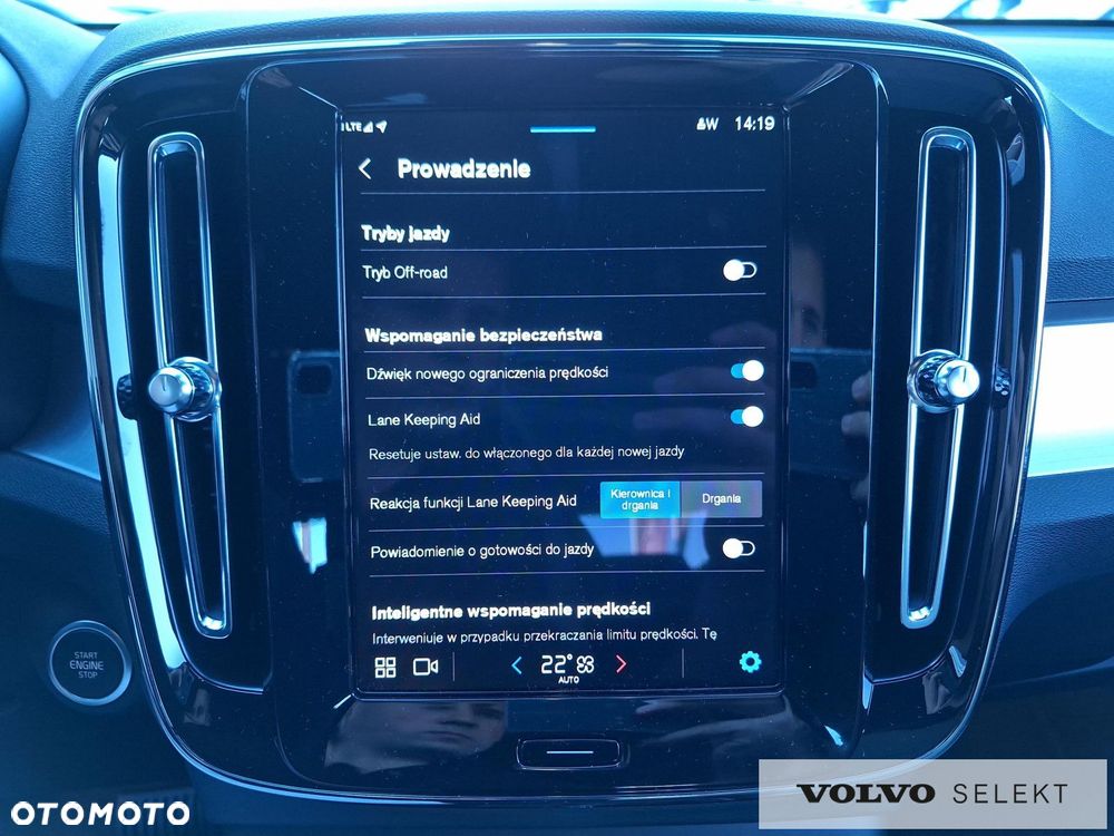 Volvo XC 40 - 24