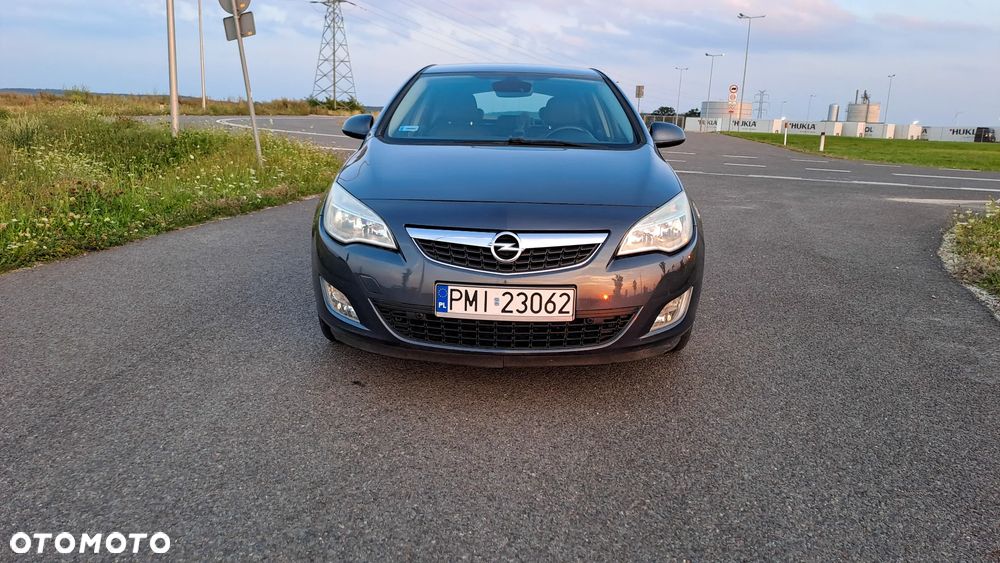 Opel Astra 1.6 T Cosmo - 5