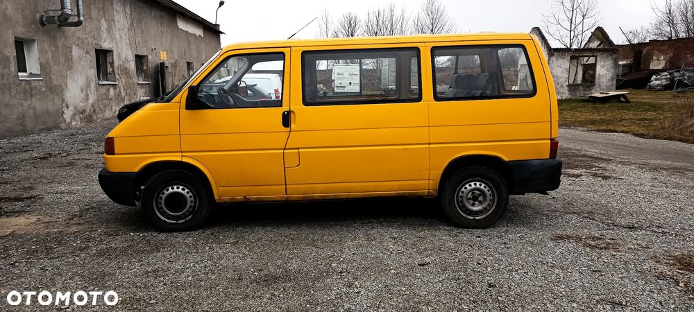 Volkswagen Transporter - 2
