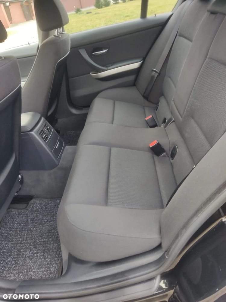 BMW Seria 3 320d DPF - 16