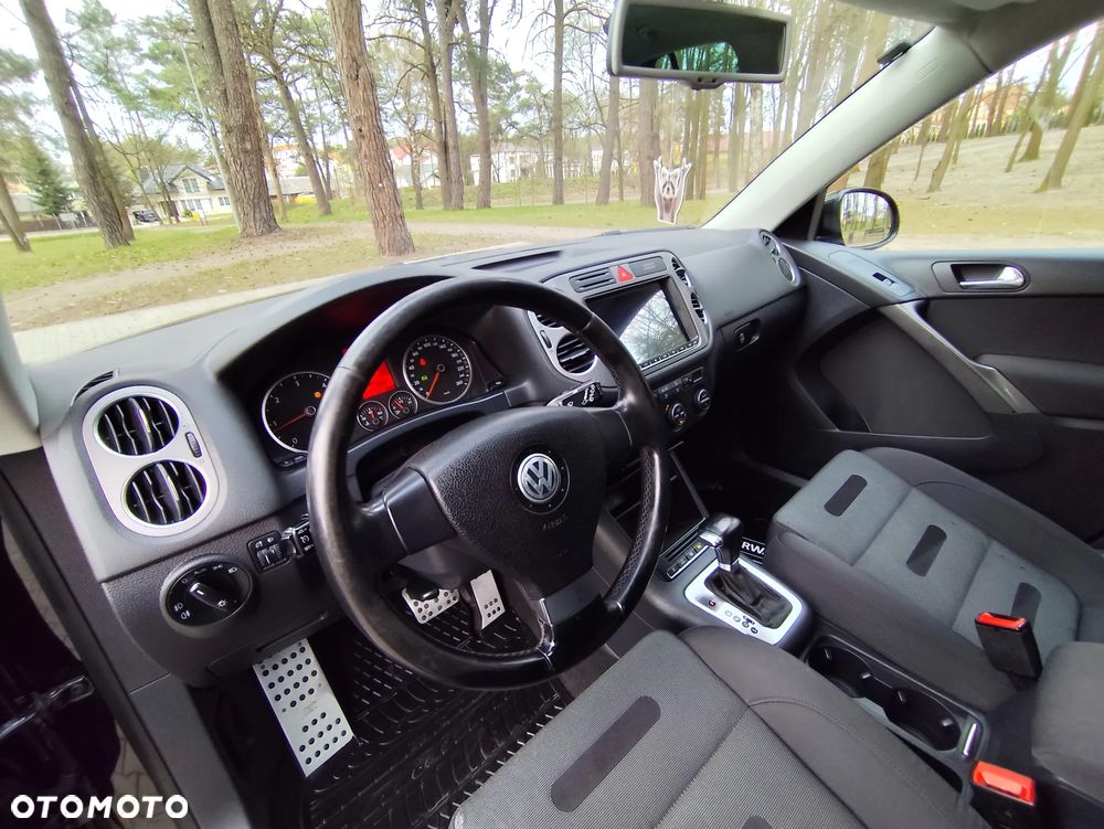 Volkswagen Tiguan - 29