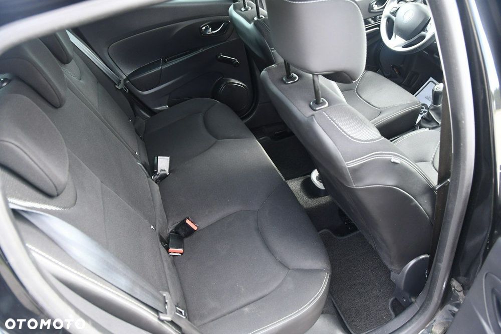 Renault Clio - 22