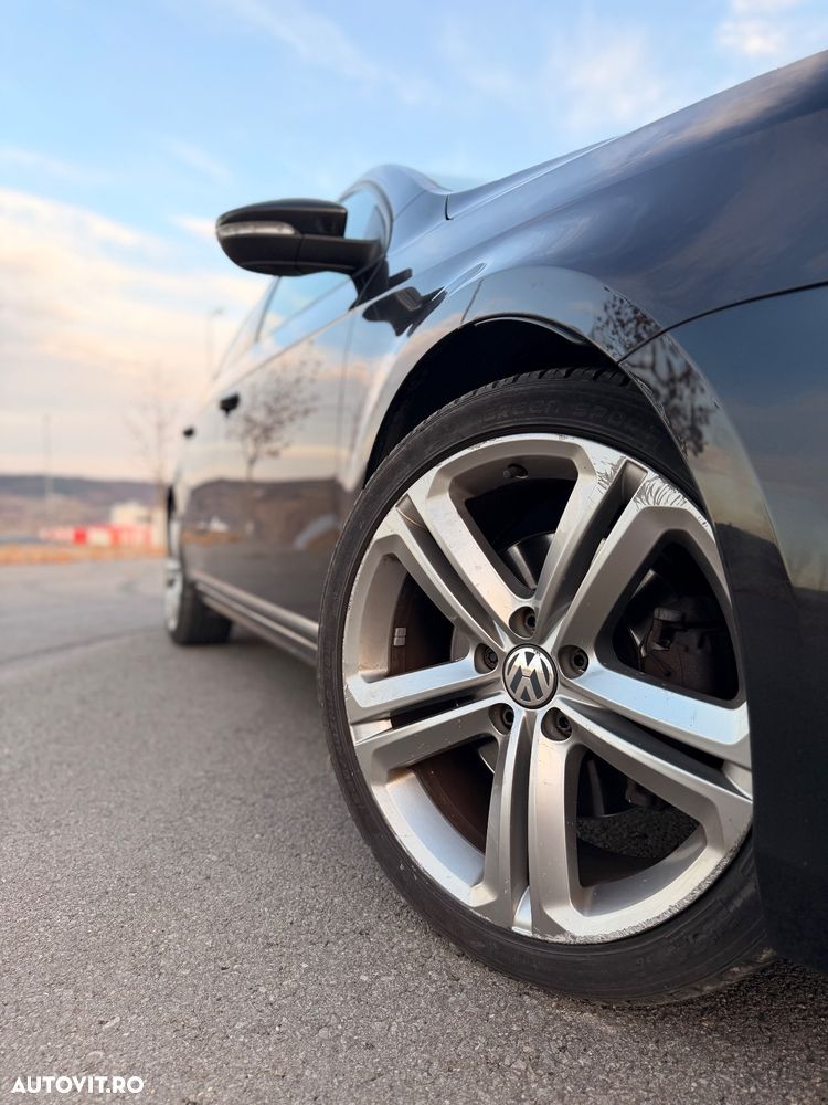 Volkswagen Passat Variant 2.0 Blue TDI DSG SCR R-Line - 11