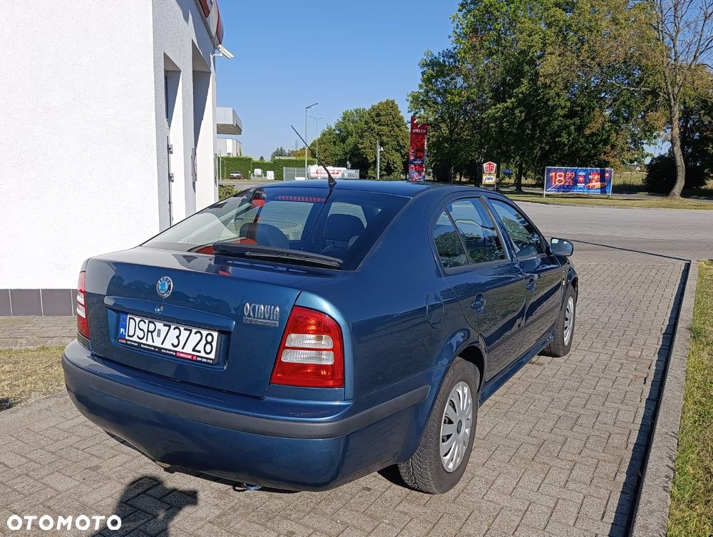 Skoda Octavia 1.8T Elegance - 5