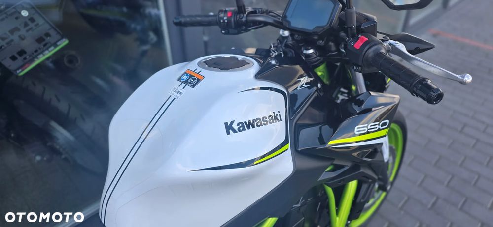 Kawasaki Z 650 - 15