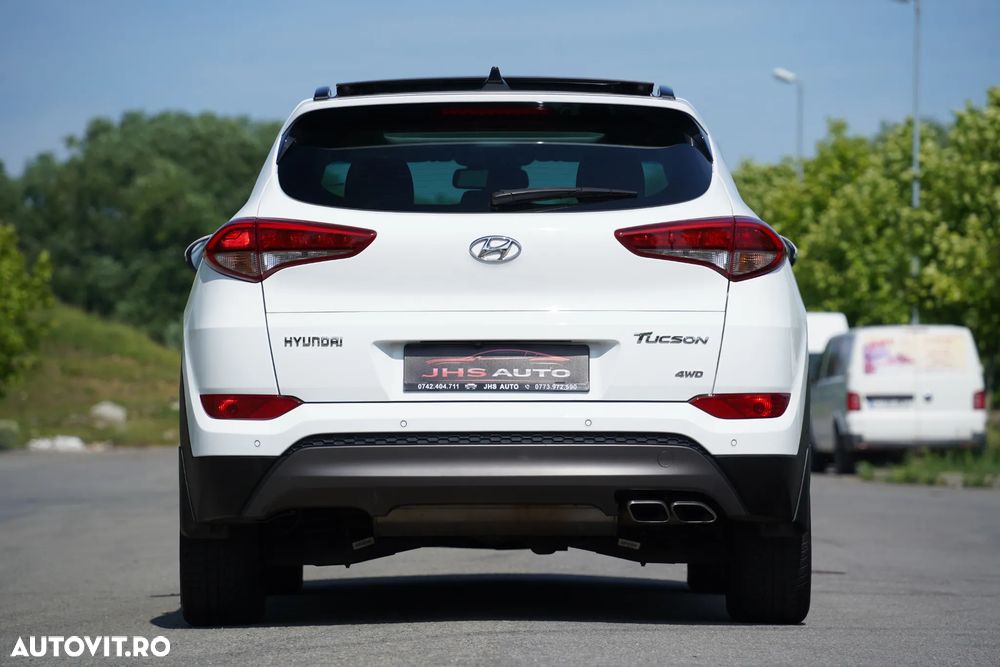 Hyundai Tucson 2.0 CRDI 4WD 6AT Luxury+ - 22