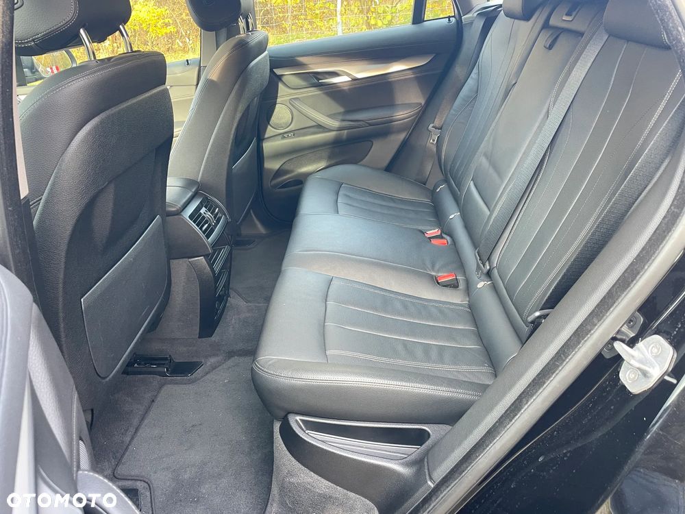 BMW X6 xDrive30d - 29