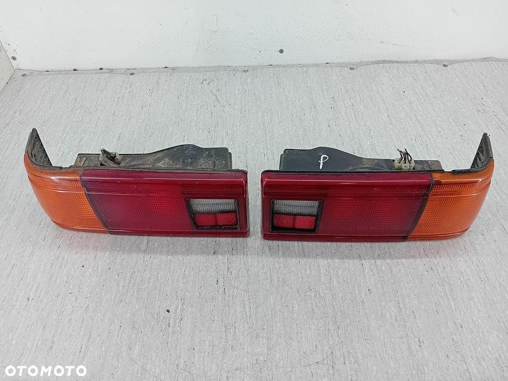 LAMPY TYŁ KOMPLET NISSAN SUNNY B11 ( 82-87 ) SEDAN - 7