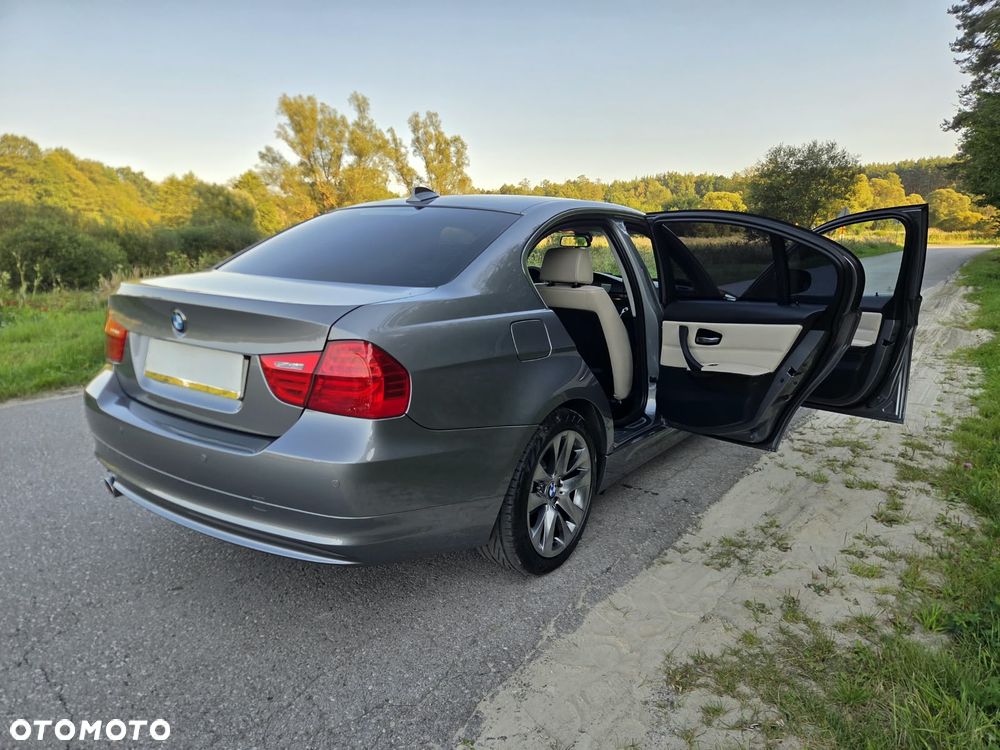 BMW Seria 3 318d - 18